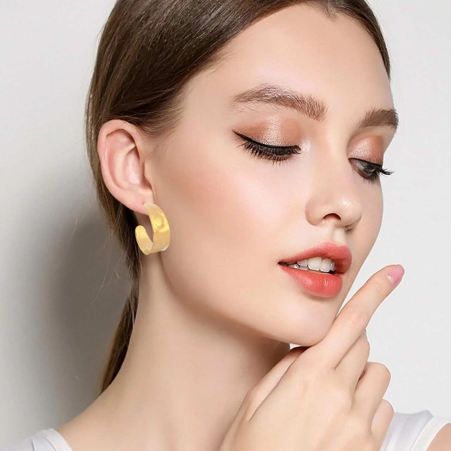 18K Real Gold Plated Hoop Earrings for Women Trendy Chunky Gold Earrings Stainless Steel Gold Open Hoop Jewelry Gift for Wife Girlfriend