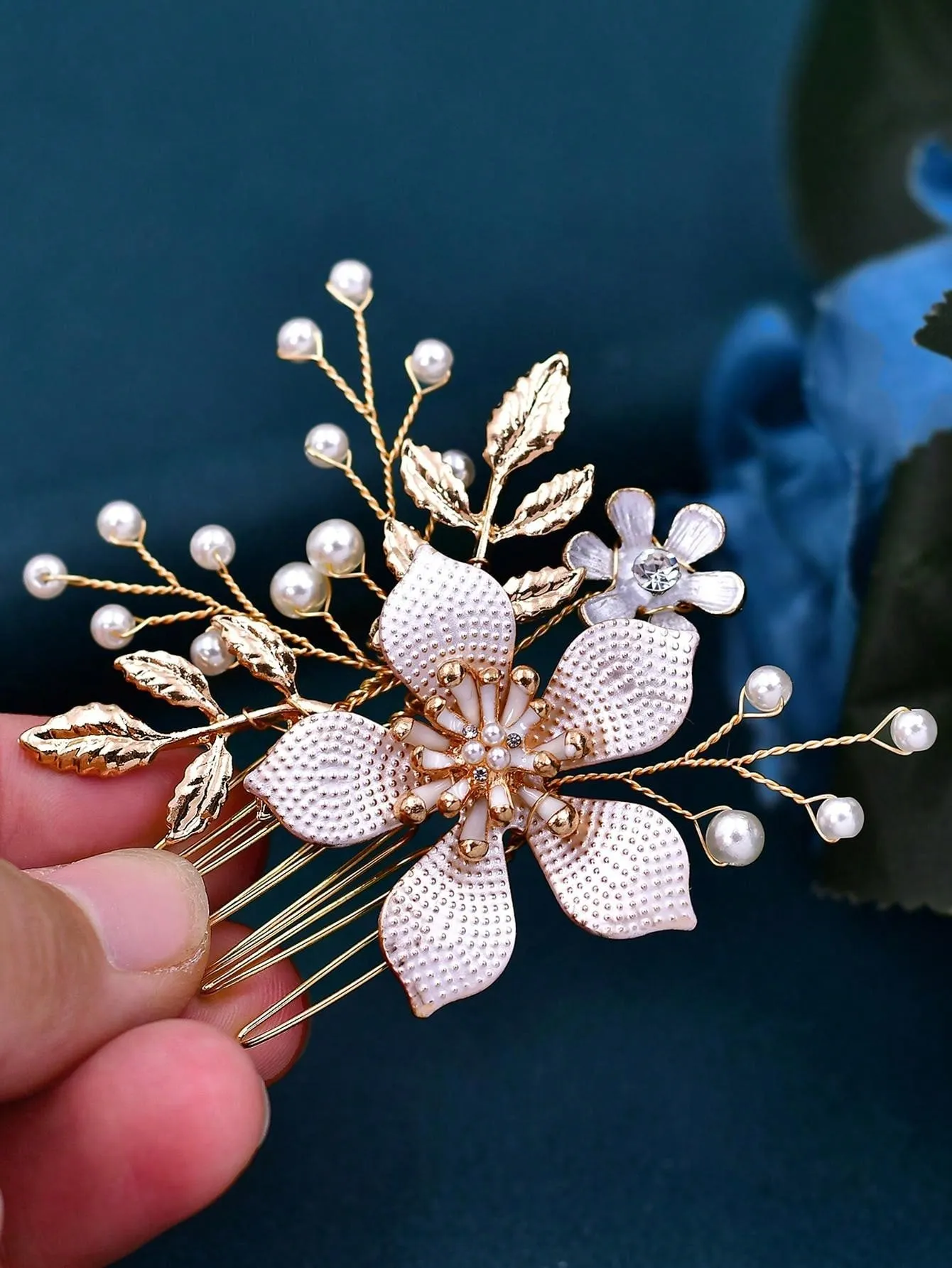 Bridal Hair Comb Gold-Tone Flower Decor Elegant Women Headpiece For Wedding Bride Bridesmaid