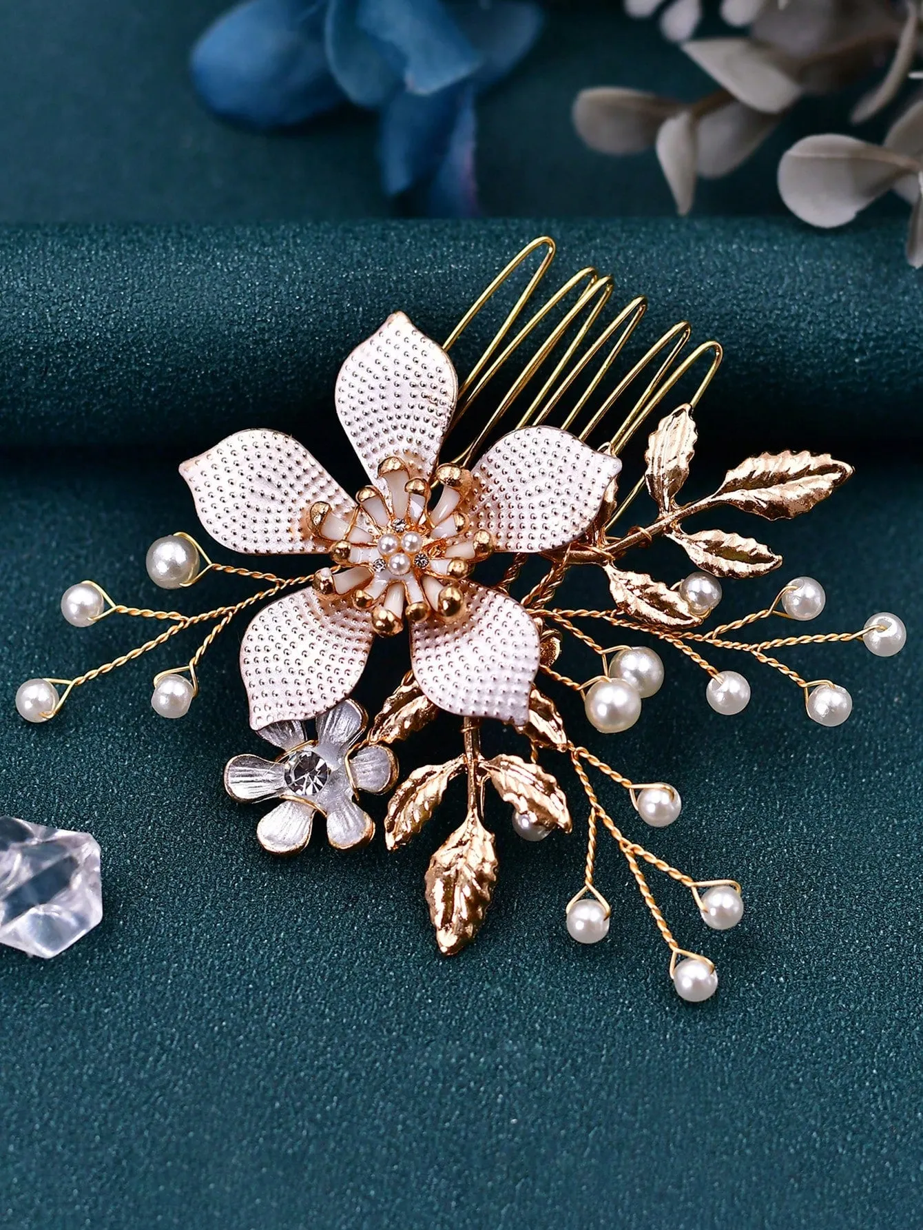 Bridal Hair Comb Gold-Tone Flower Decor Elegant Women Headpiece For Wedding Bride Bridesmaid
