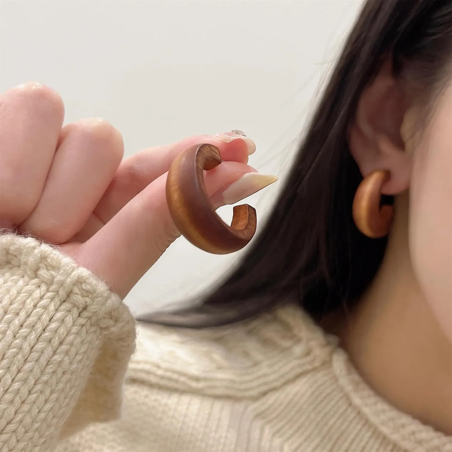 C Wooden Hoop Earrings Vintage Bohemian Nature Wooden Hoop Stud Earrings Natural Lightweight Geometric Retro Earring for Women