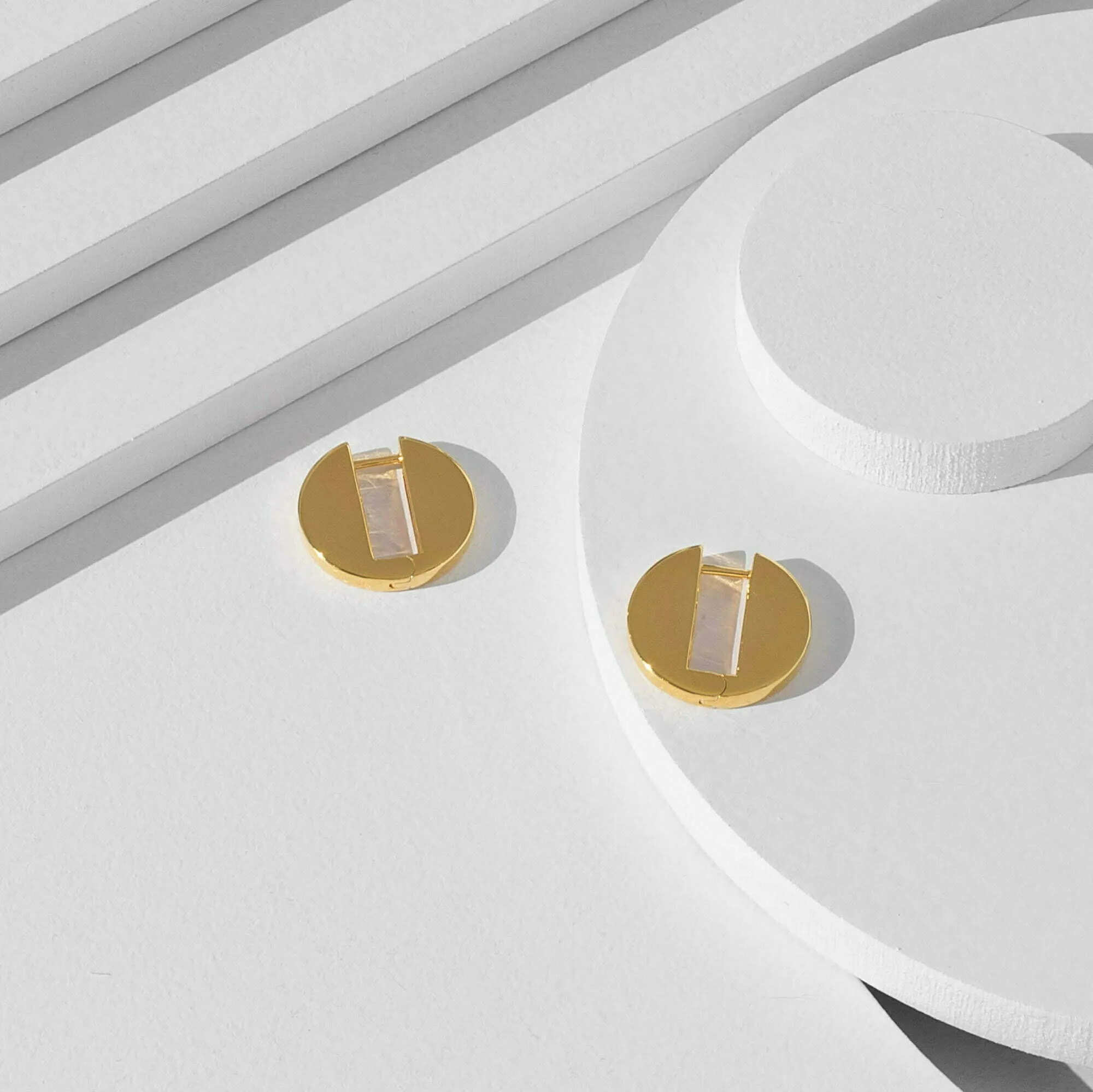 Circle Earrings • 18K Gold Vermeil