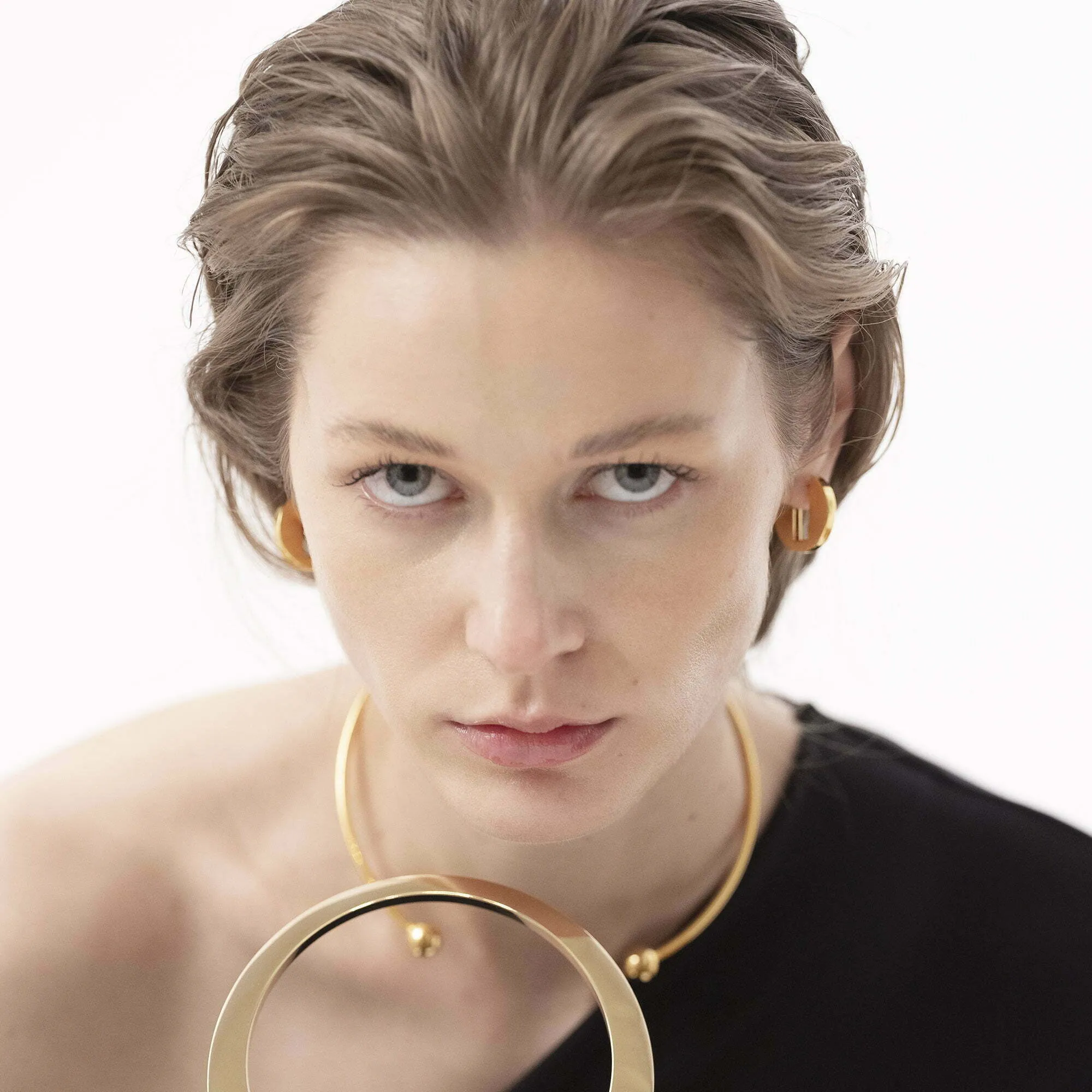 Circle Earrings • 18K Gold Vermeil