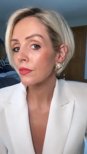 Clementine - Gold Pearl Earring
