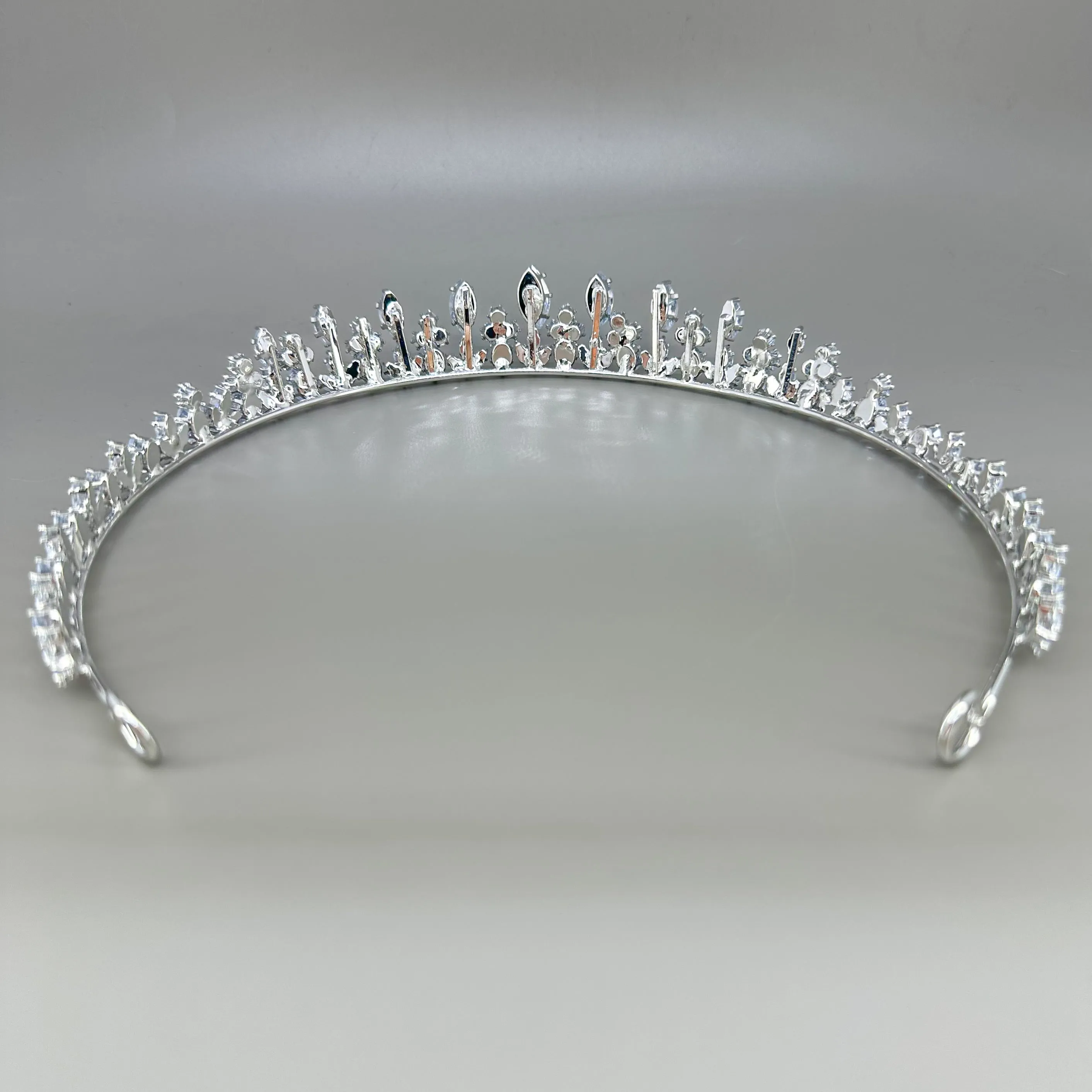 Crown 8