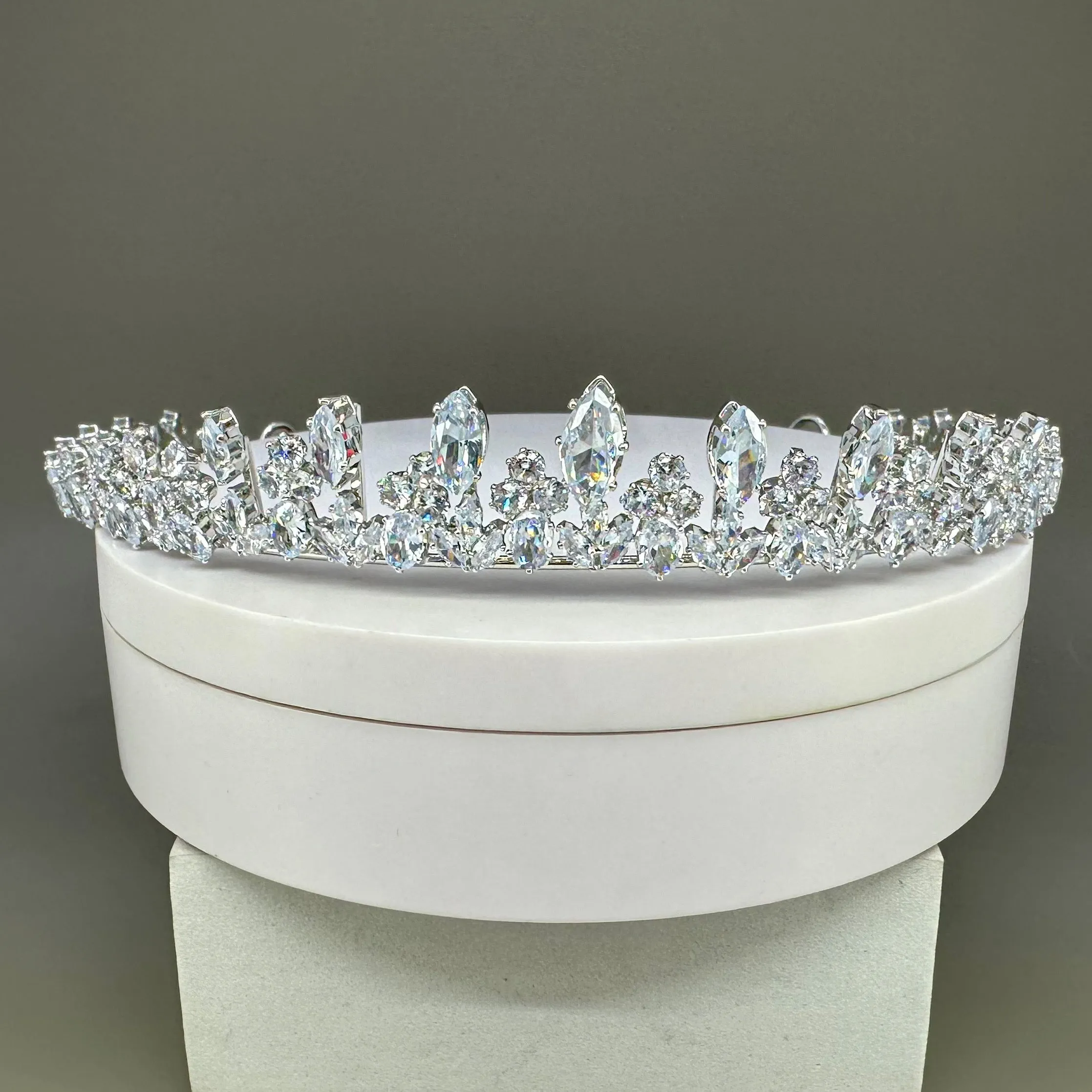 Crown 8