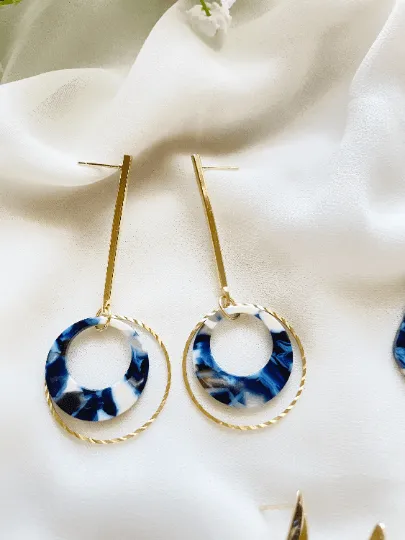 Disc double hoop shaped earrings | Marble effect Resin earrings | lucite acetate tortoiseshell | ocean multicolour drops dangle earrings