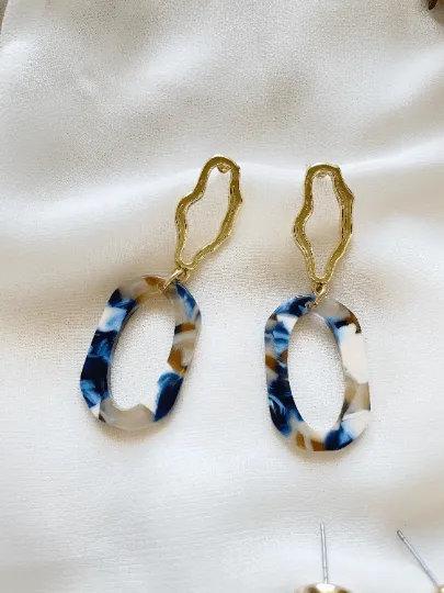 Disc double hoop shaped earrings | Marble effect Resin earrings | lucite acetate tortoiseshell | ocean multicolour drops dangle earrings