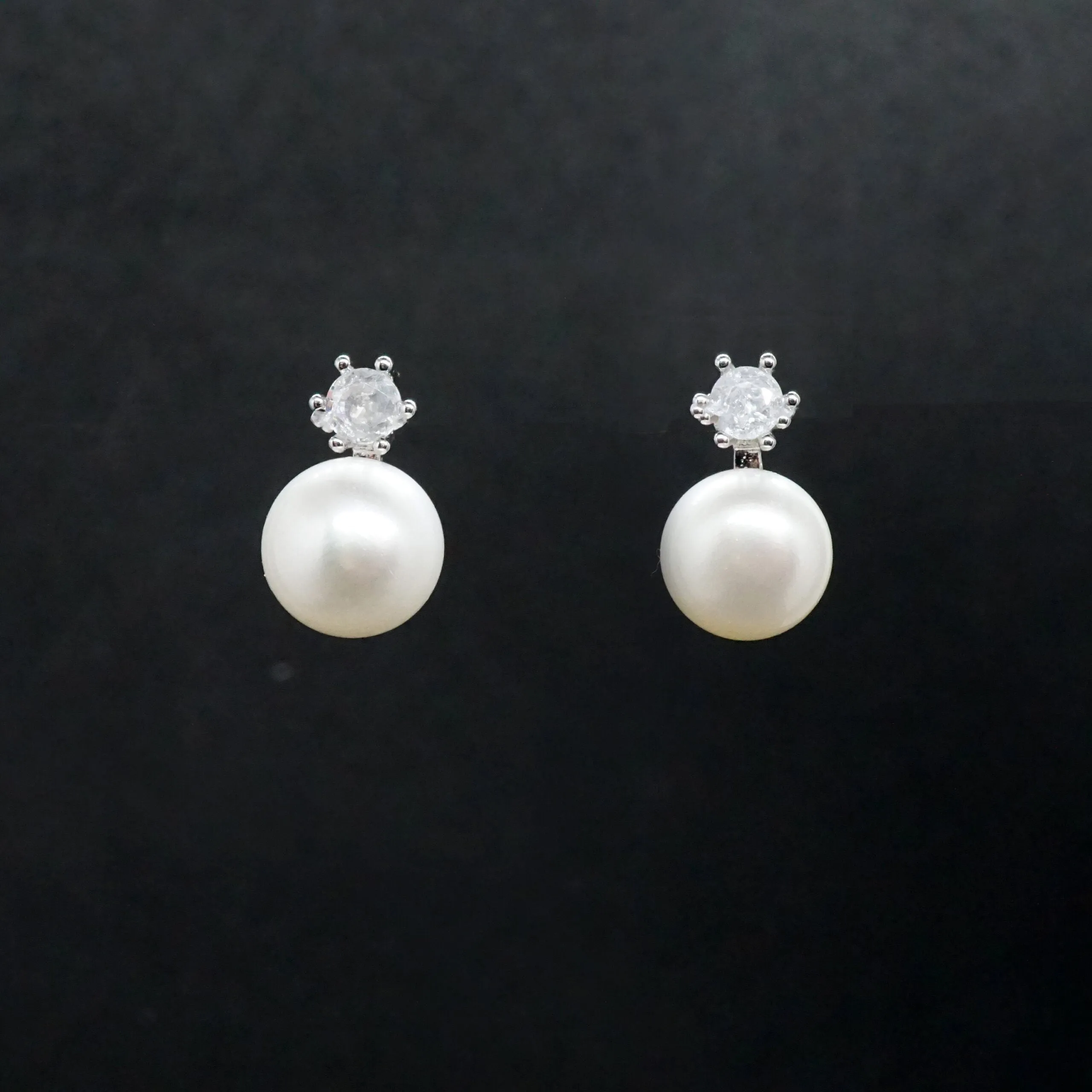 Hazel X - White Pearl Crystal Silver Stud Earrings