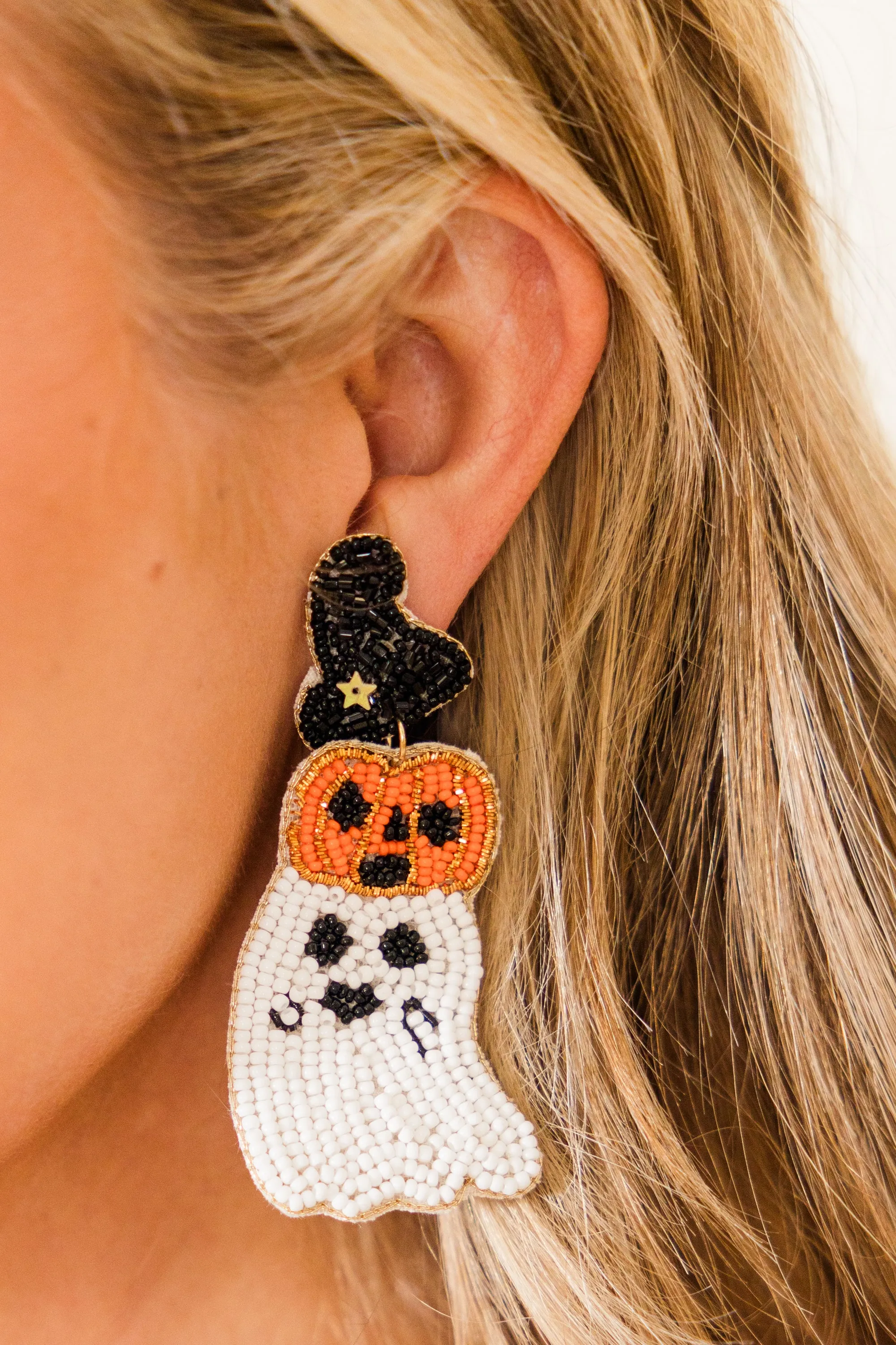 If You've Got It Haunt It Earrings, White