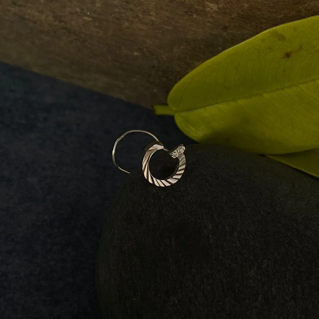 Intricate Circle Nose Pin