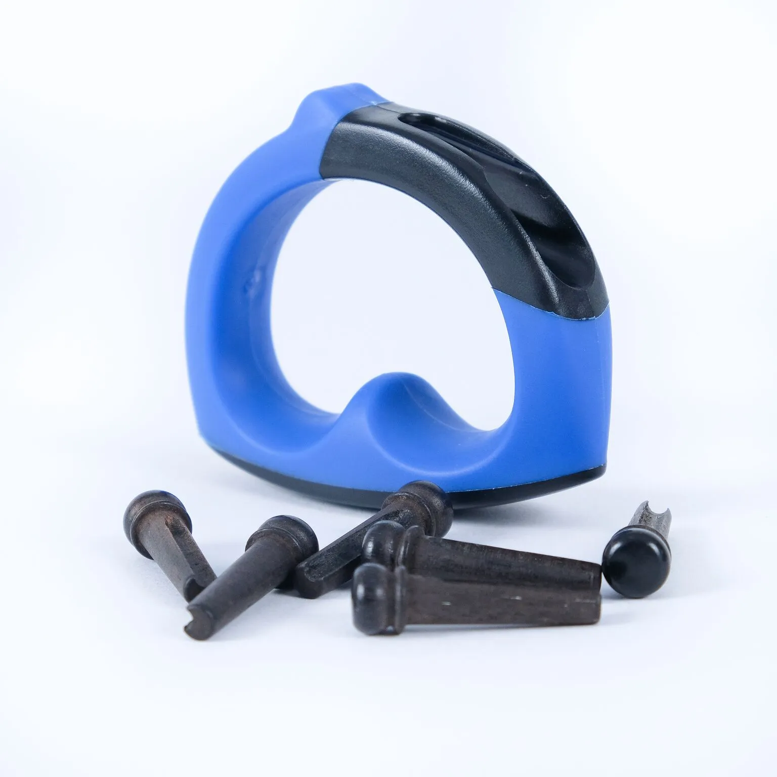 MusicNomad Grip-Puller - Bridge Pin Puller