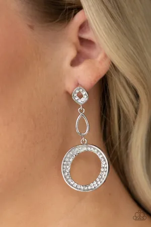 Paparazzi Earring ~ On The Glamour Scene - White