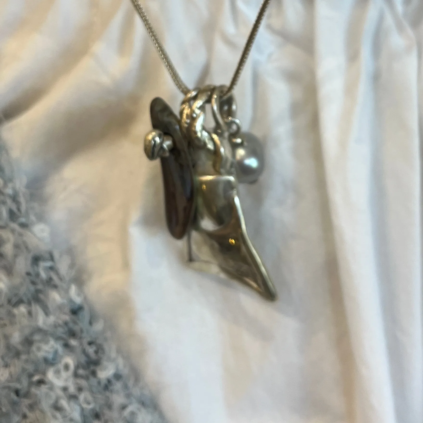 The Lost Flipper Neckpiece