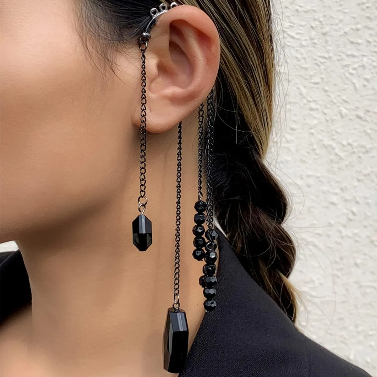Ymqewq Kenfery Gothic Long Tassel Ear Cuff Wrap 1pcs Non-Piercing Crystal Pearl Drop Dangle Earrings Cartilage Climber Fake Clip on Earrings Punk Ear Jewelry (Style 2), Retro gold (ken-earrings-0018)